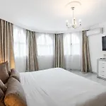 Guest house Palacio Marbella