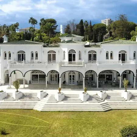 Palacio Casa de hóspedes *