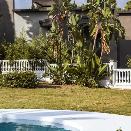 ゲストハウス Palacio 3*