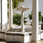 Palacio 3* מארבלה