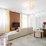 Palacio 3* מארבלה