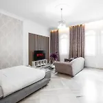 Palacio בית הארחה 3*